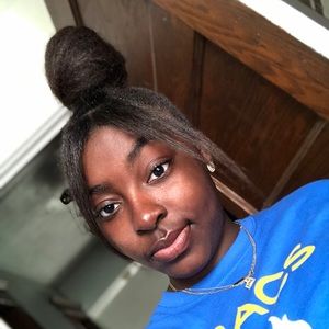 Meet your Posher, Alissa